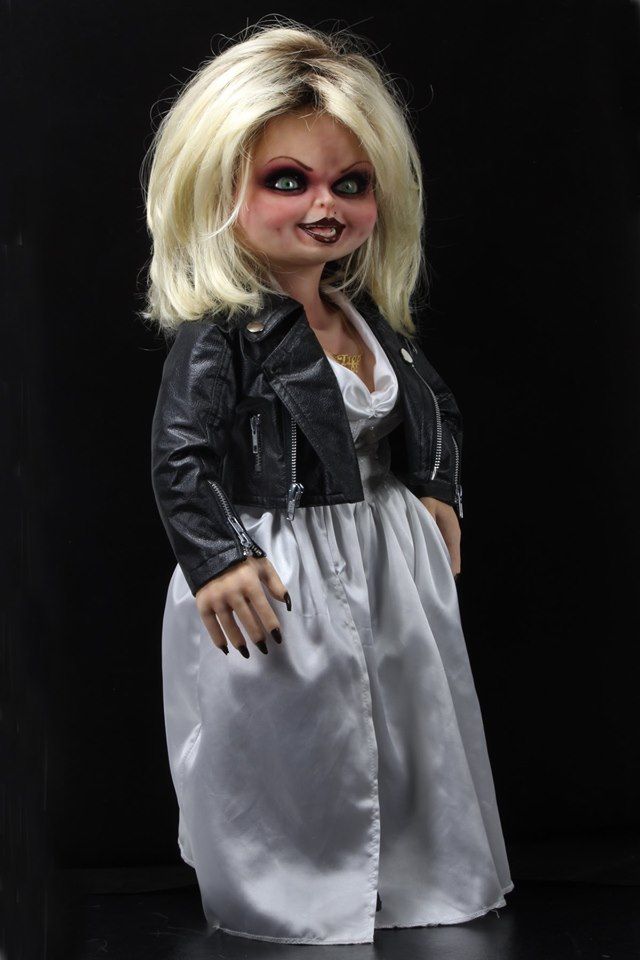 1/1 Replica - Life-Size Tiffany - Bride of Chucky. 